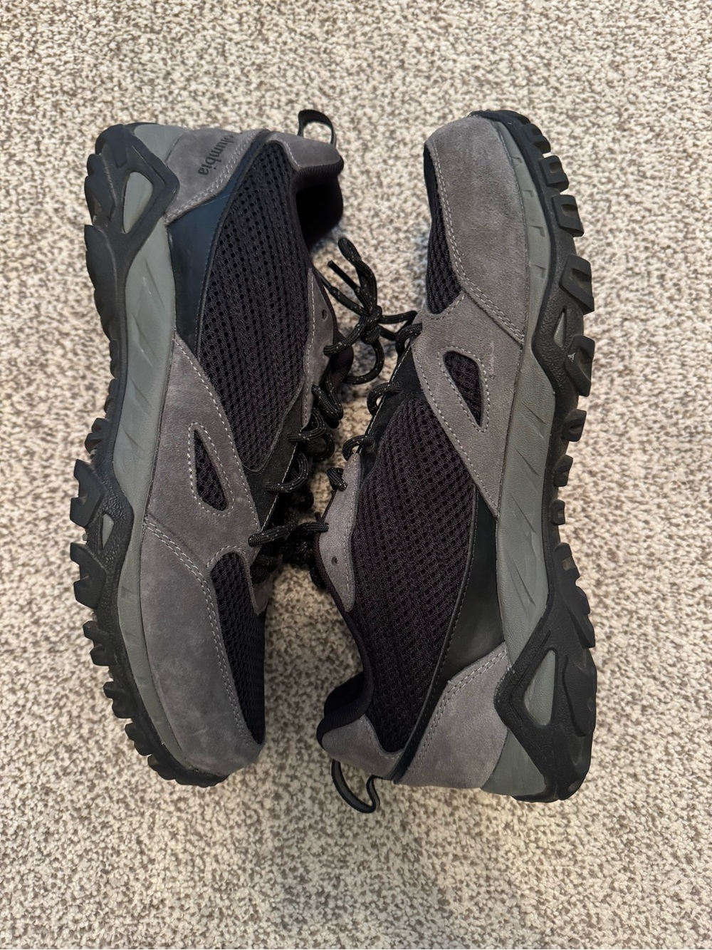 Men's Columbia Hiking Shoes size 12